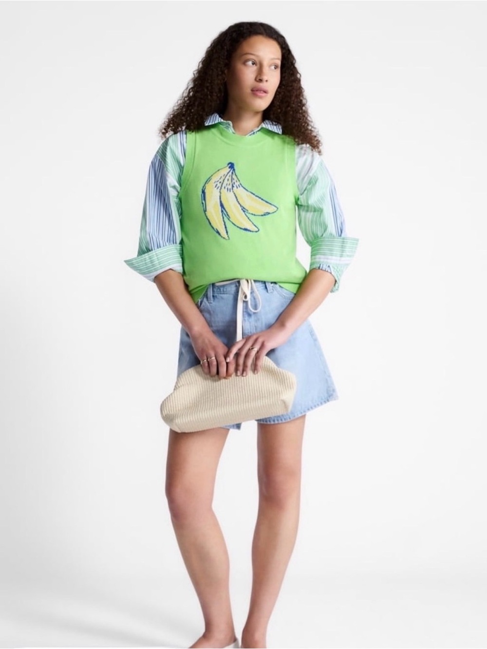 Free assembly, graphic banana lightweight sweater
